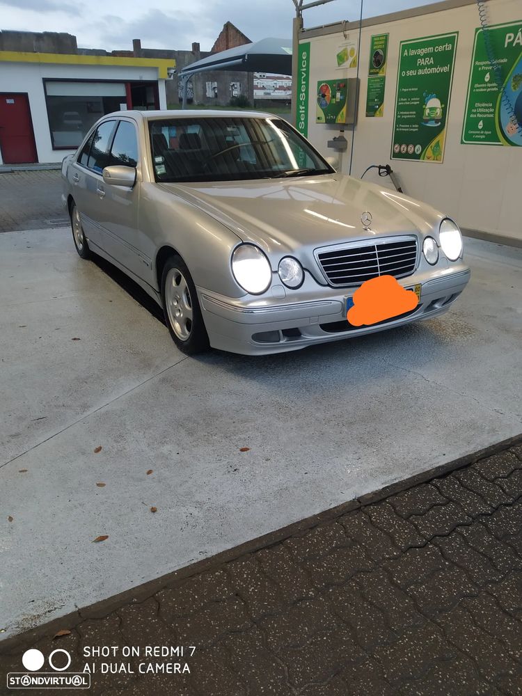 Mercedes-Benz E 200 Kompressor Classic — fotografia 5