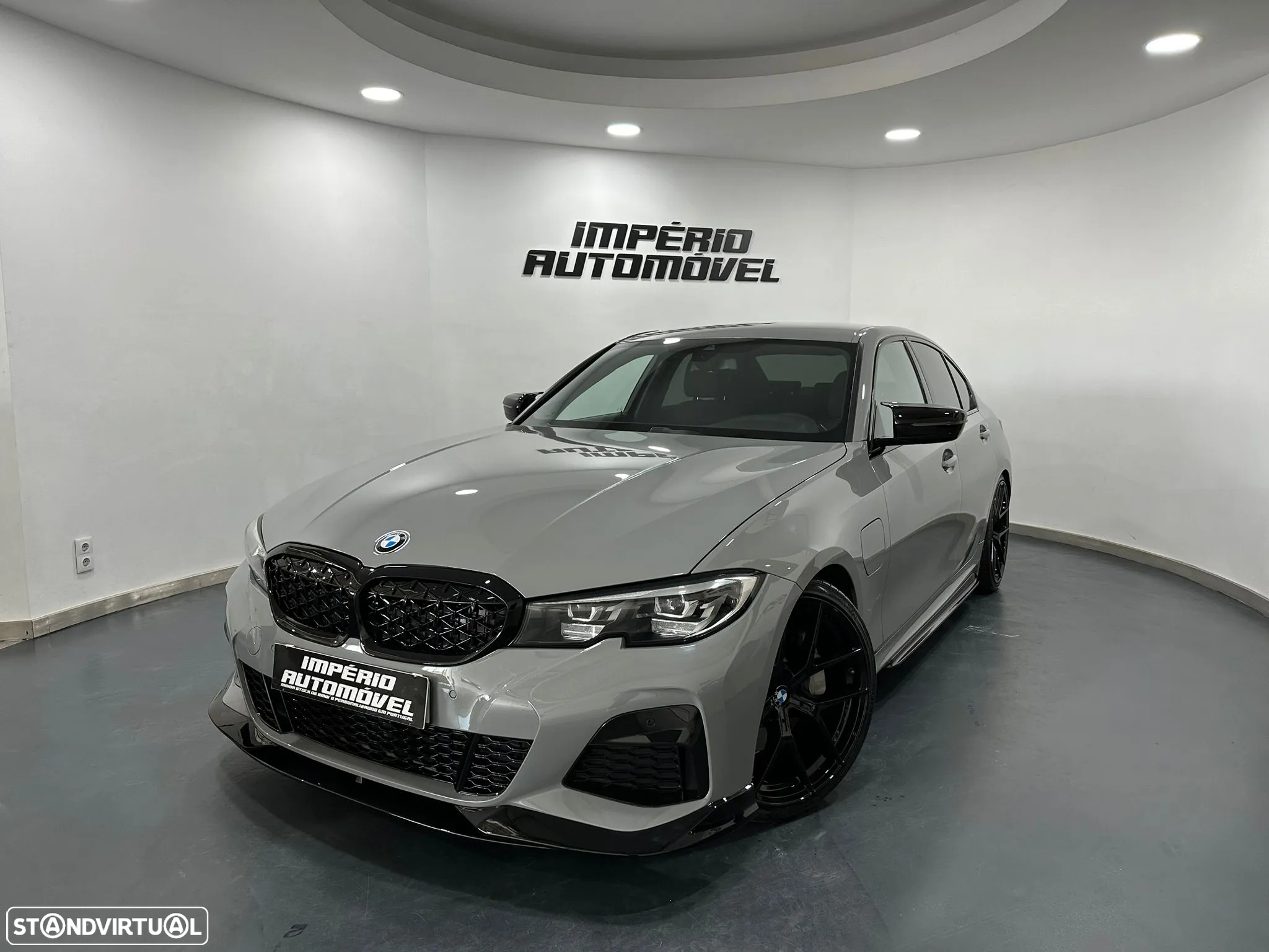 BMW 330 - 4
