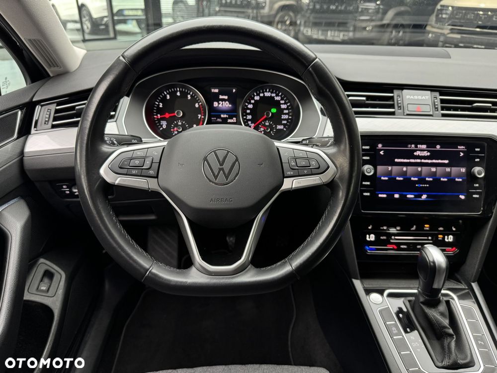 Volkswagen Passat Variant - 17