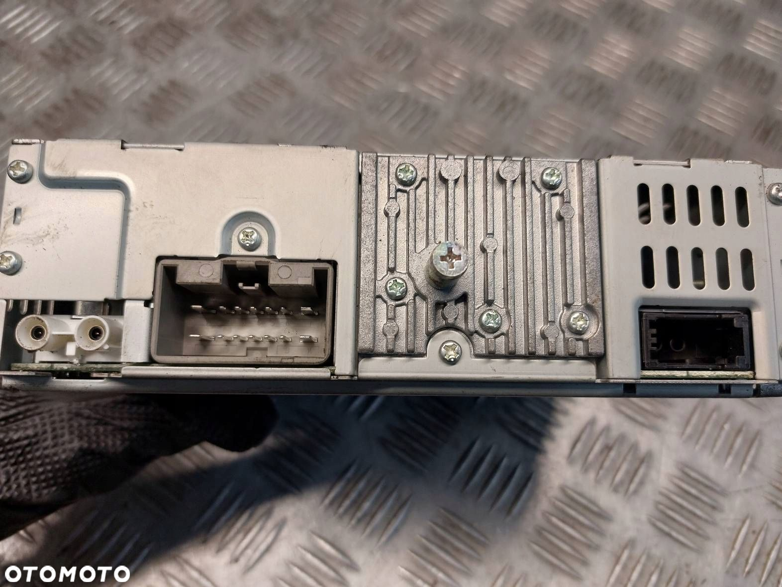 ZMIENIARKA VOLVO C30 V50 C70 30732851AA - 5