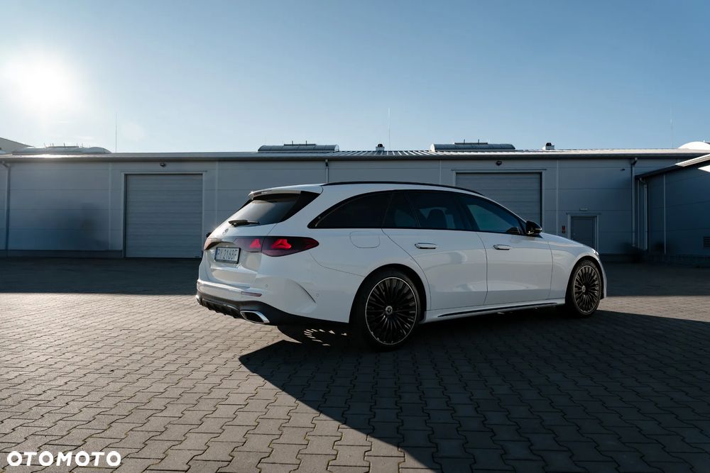Mercedes-Benz Klasa E 220 d mHEV AMG 9G-Tronic - 13