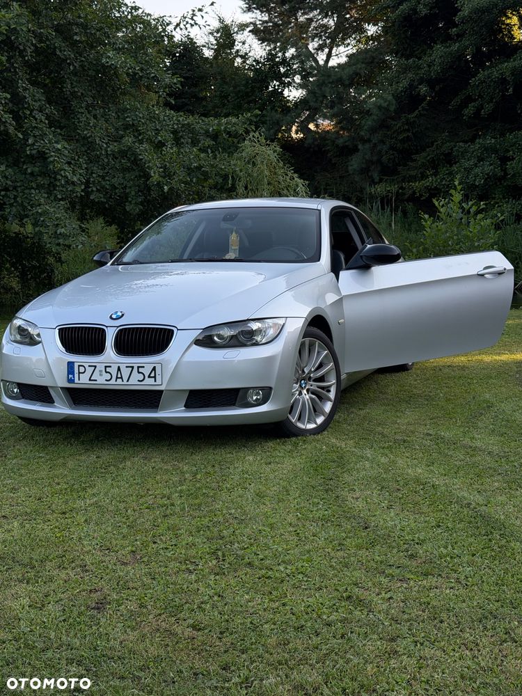 BMW Seria 3 320i - 1