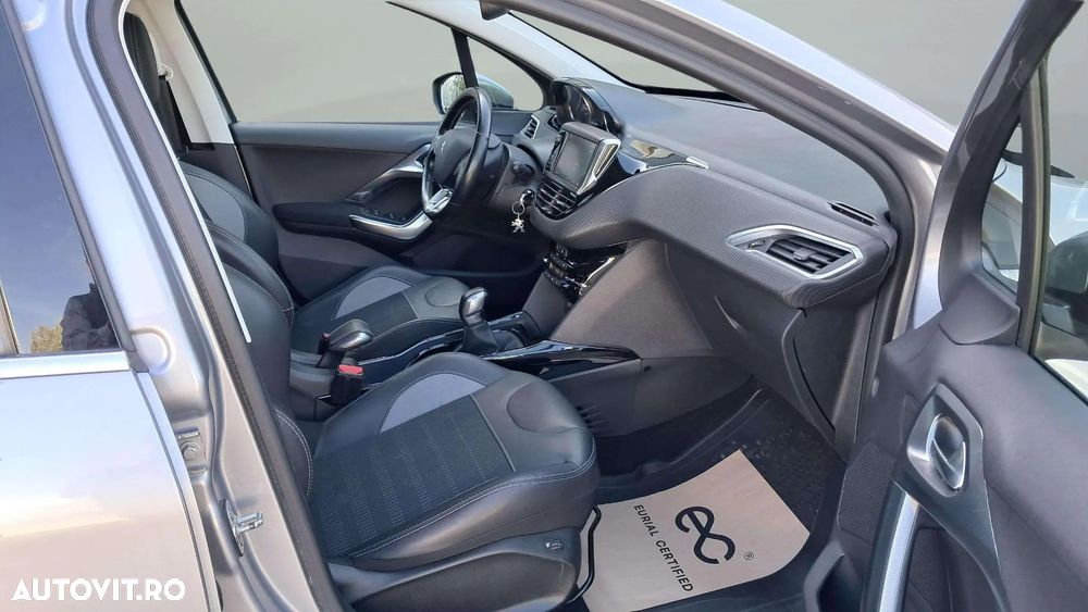 Peugeot 2008 1.2 PureTech Turbo Allure - 20