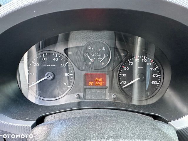 Peugeot Partner - 12