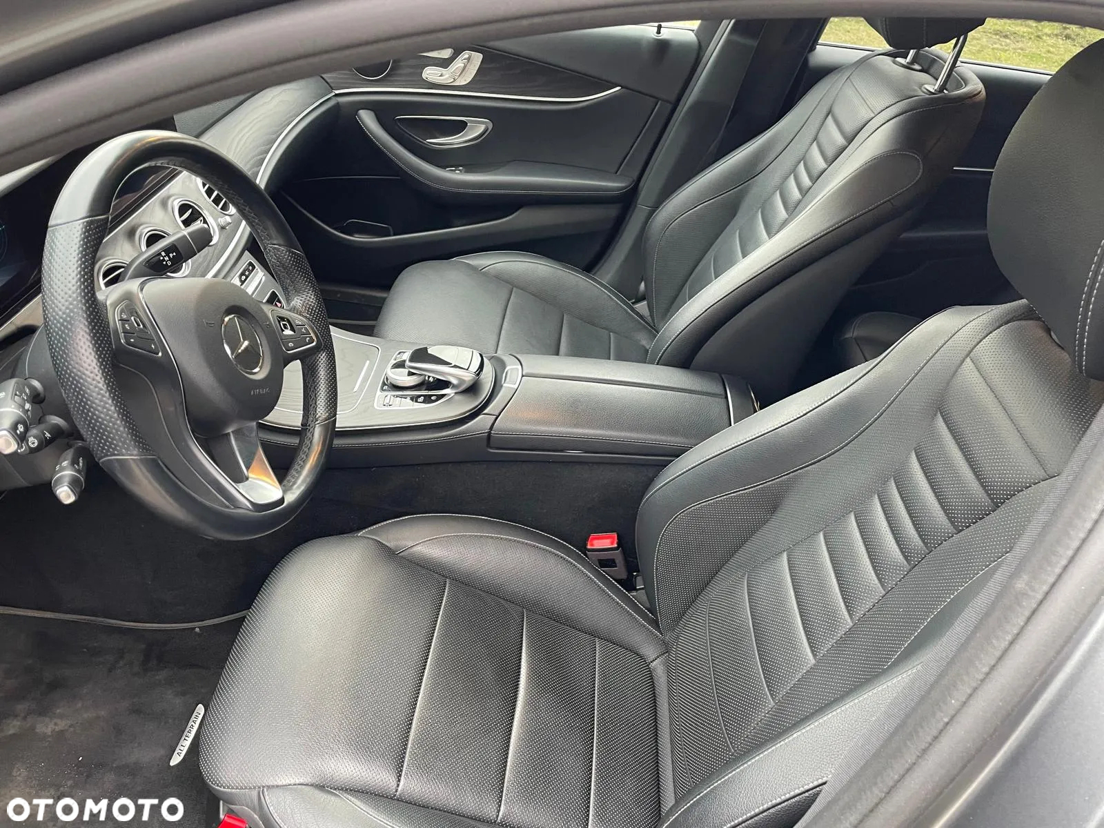 Mercedes-Benz Klasa E 350 d 4-Matic All-Terrain - 13