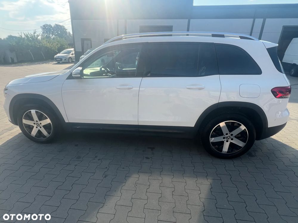 Mercedes-Benz GLB - 8