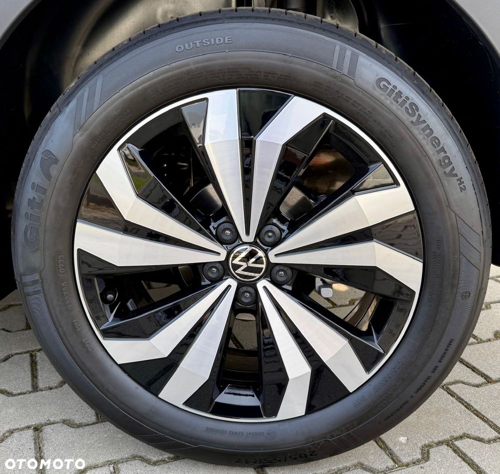 Volkswagen T-Cross - 13