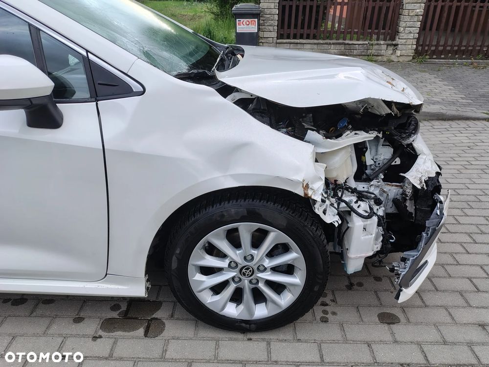 Toyota Corolla - 24
