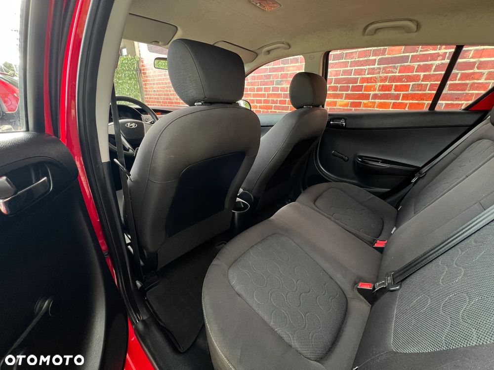 Hyundai i20 - 11