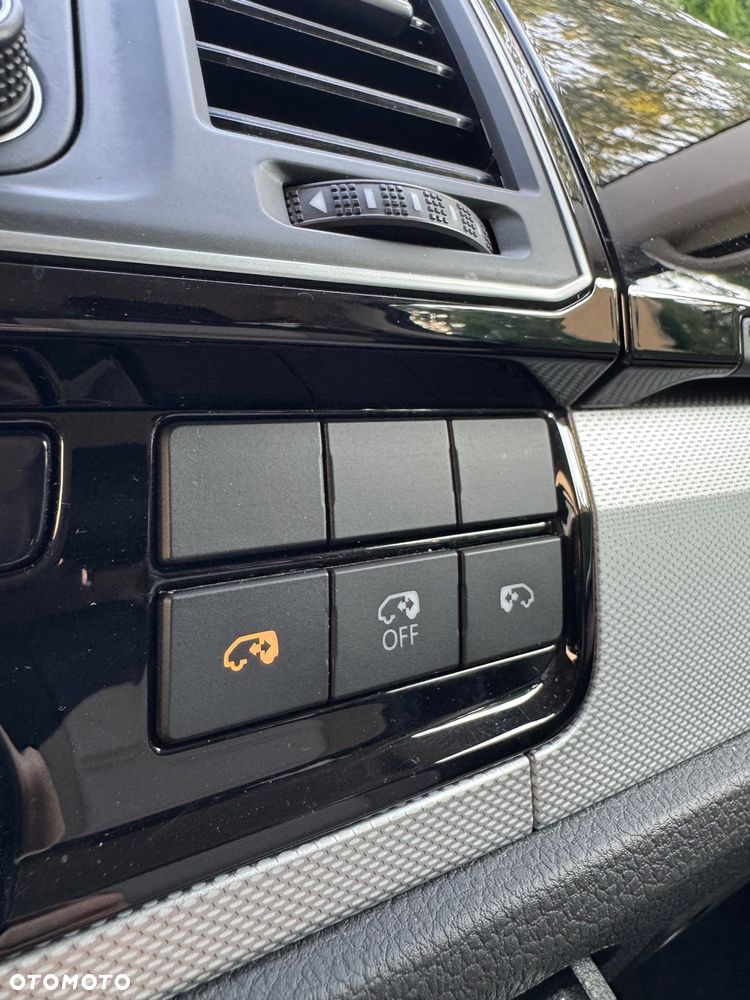 Volkswagen Multivan 2.0 BiTDI L1 Comfortline DSG - 25