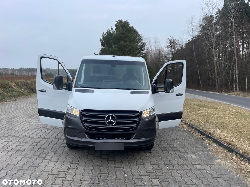 Mercedes-Benz Sprinter - 1