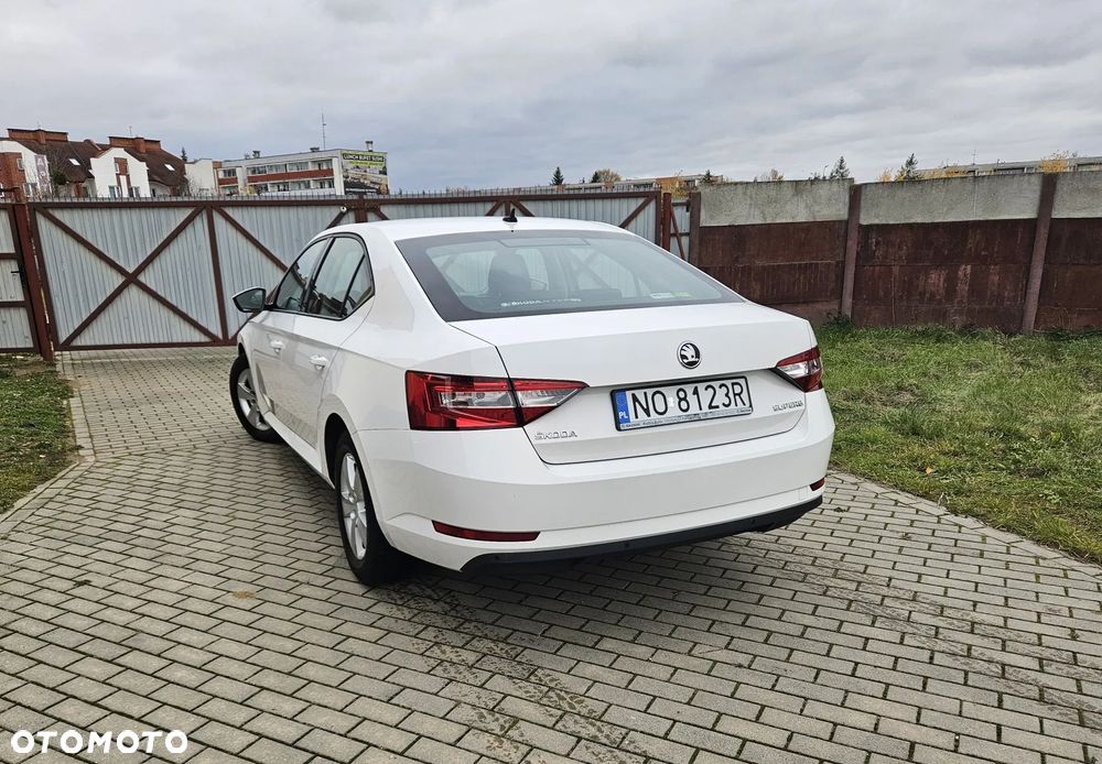 Skoda Superb 1.6 TDI Style - 15