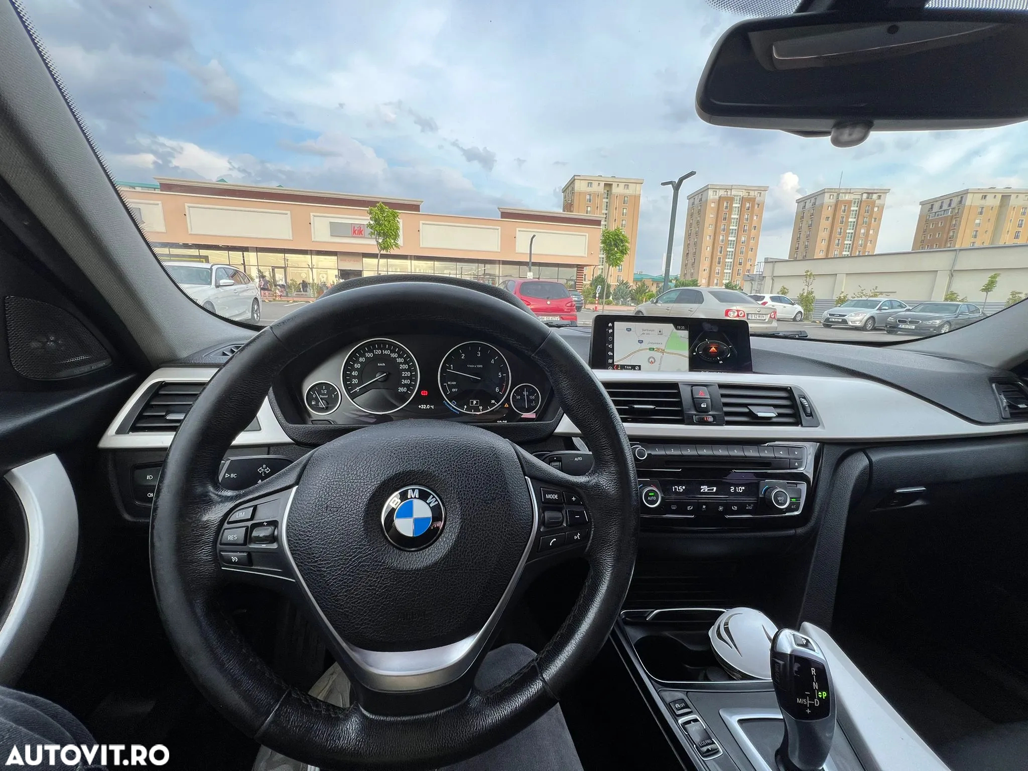BMW Seria 3 318d Touring Aut. Advantage - 13