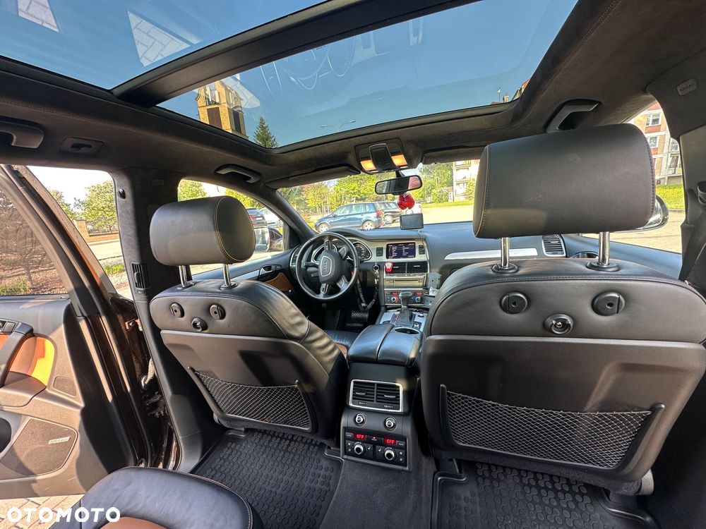 Audi Q7 - 10