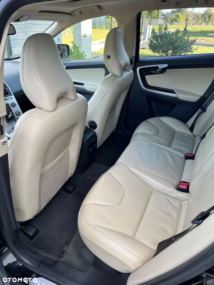 Volvo XC 60 - 12
