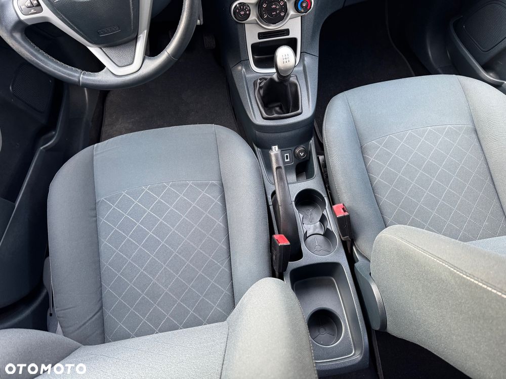 Ford Fiesta 1.25 Champions Edition - 16