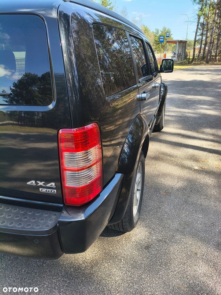 Dodge Nitro 2.8 CRD SXT - 20