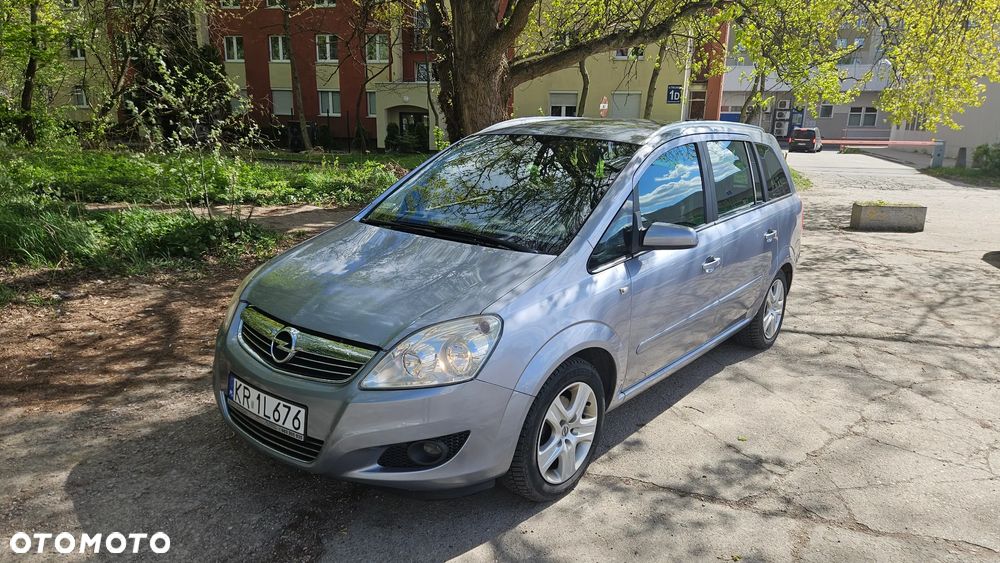 Opel Zafira 1.6 Enjoy - 1