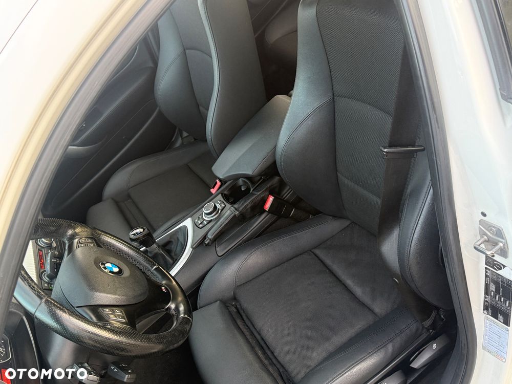 BMW Seria 1 116i - 15