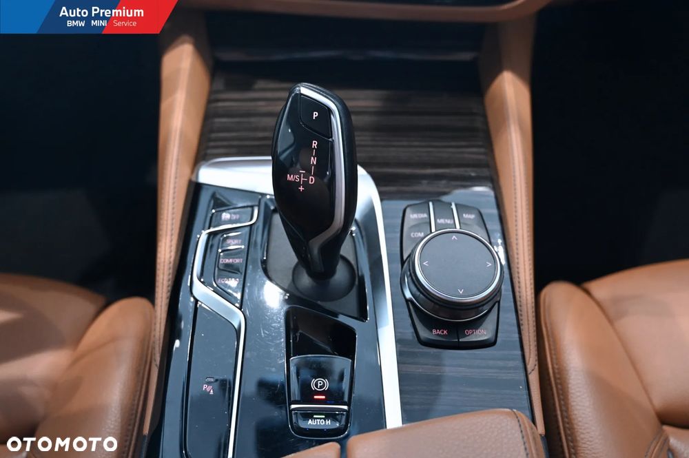 BMW Seria 5 518d - 18