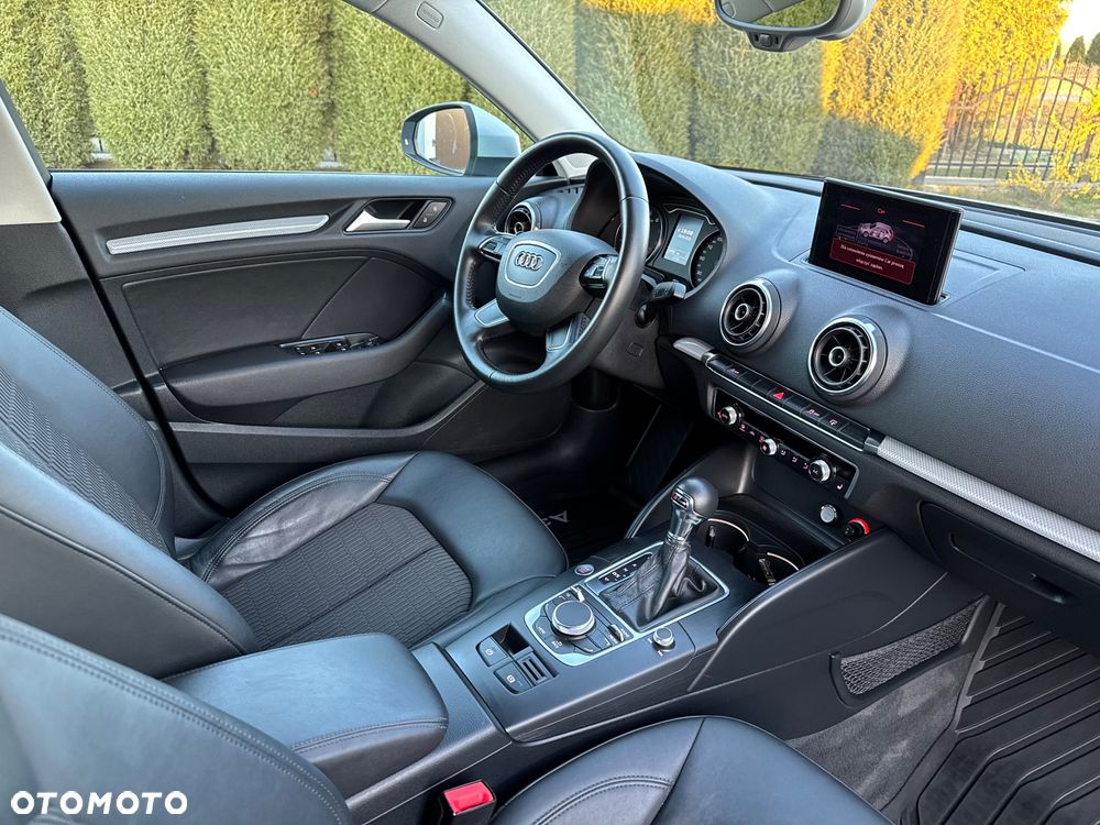 Audi A3 Sportback 1.8 TFSI S tronic Ambiente - 7