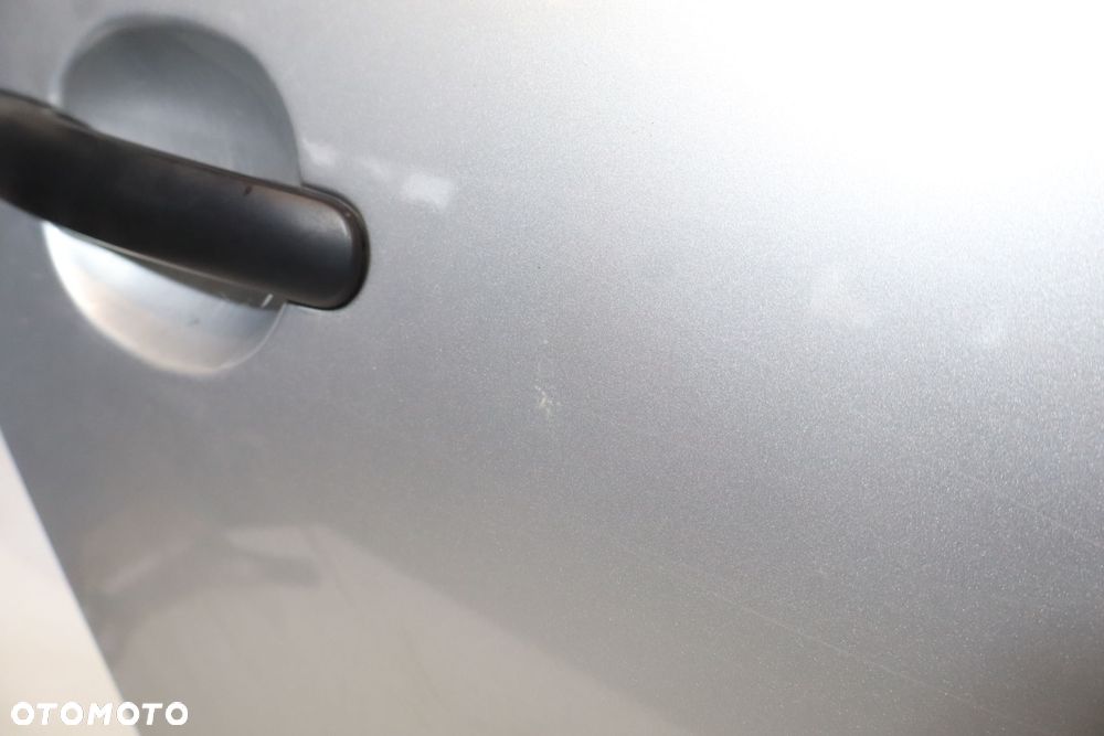 drzwi prawy tył - 9