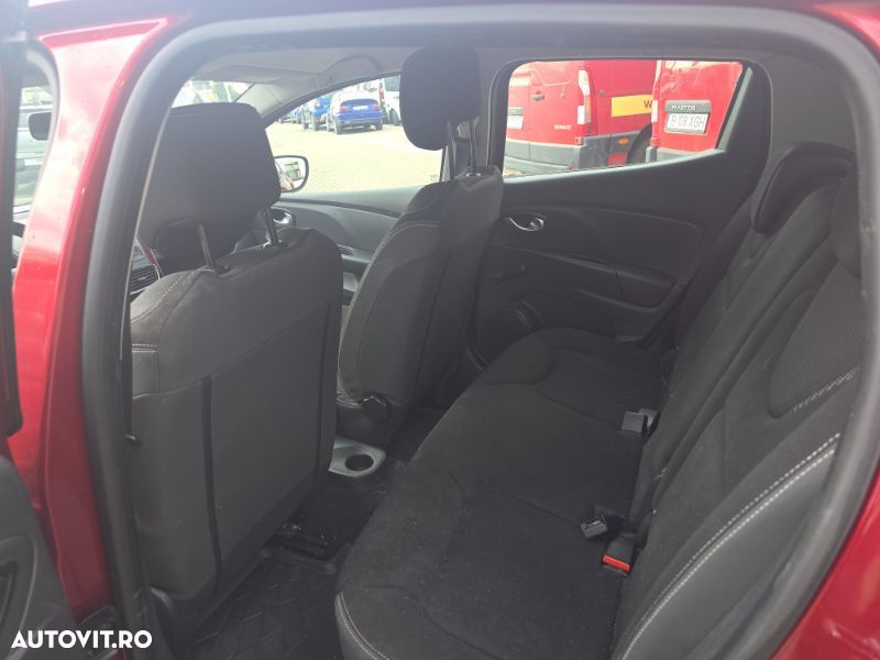 Renault Clio - 15