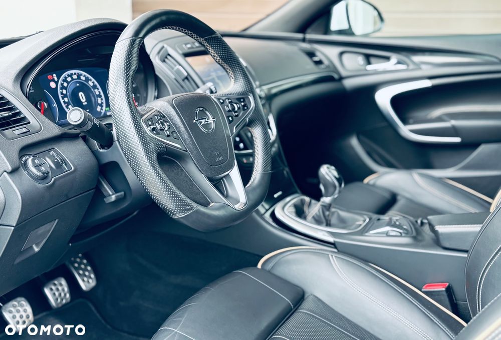 Opel Insignia - 8