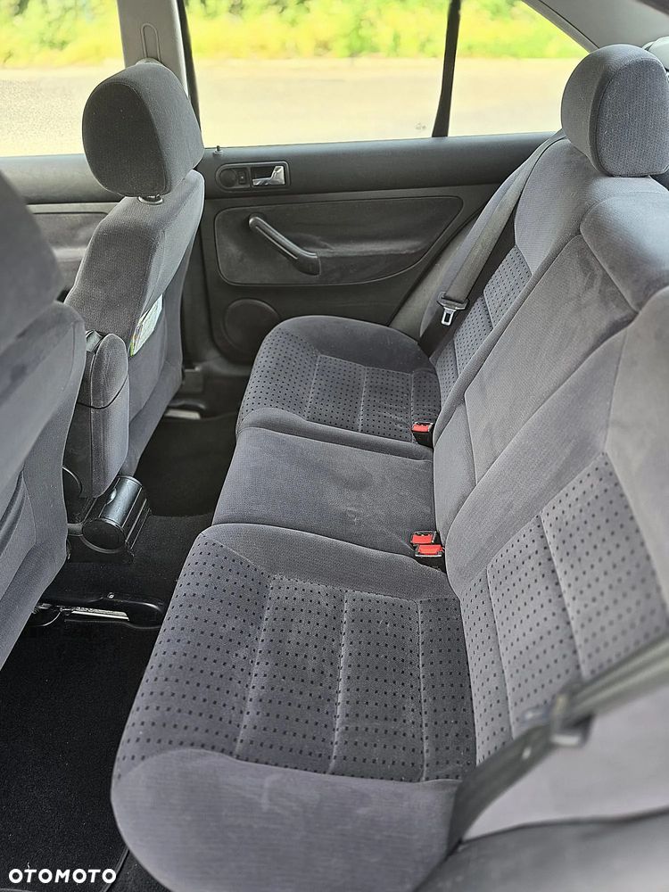Volkswagen Bora 2.0 Comfortline - 3