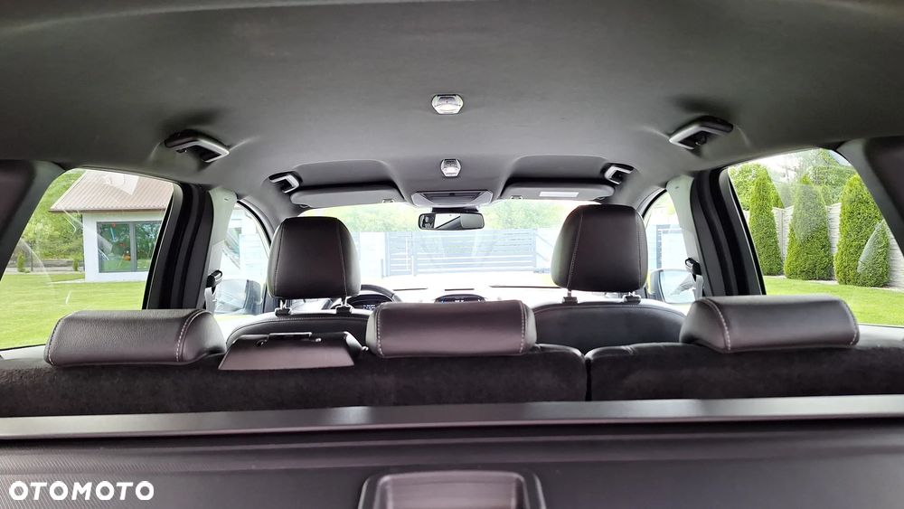 Ford Kuga 1.5 EcoBoost FWD ST-Line - 38