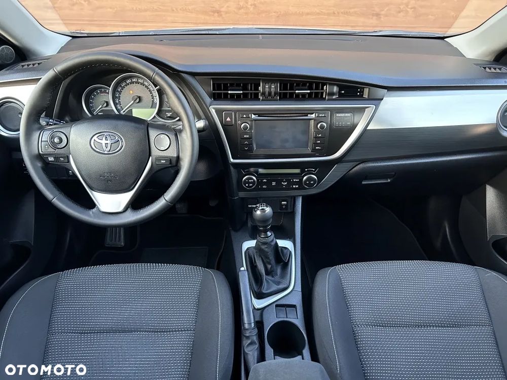 Toyota Auris 1.33 Dual-VVT-i Comfort - 14