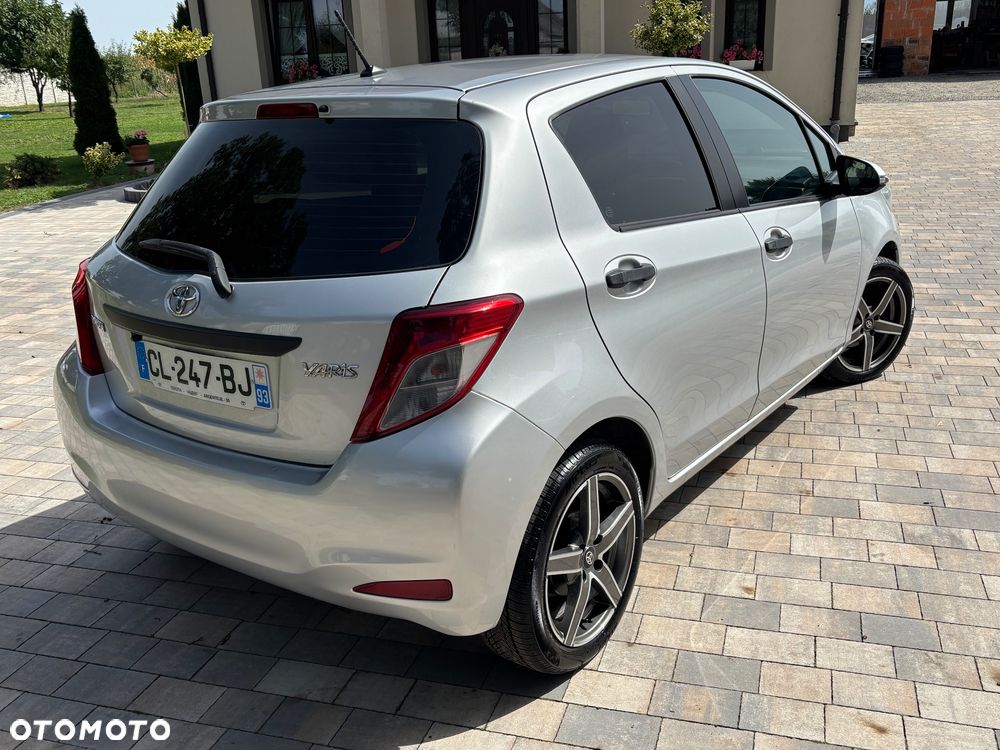 Toyota Yaris 1.4 D-4D Comfort - 10
