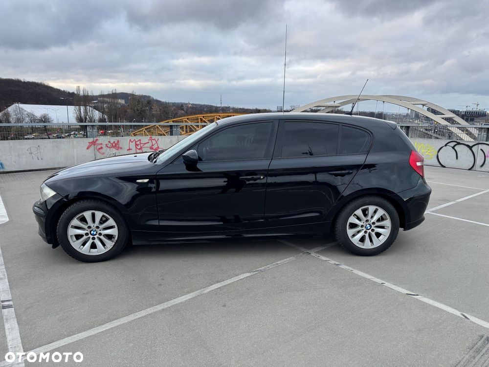 BMW Seria 1 118d DPF - 4