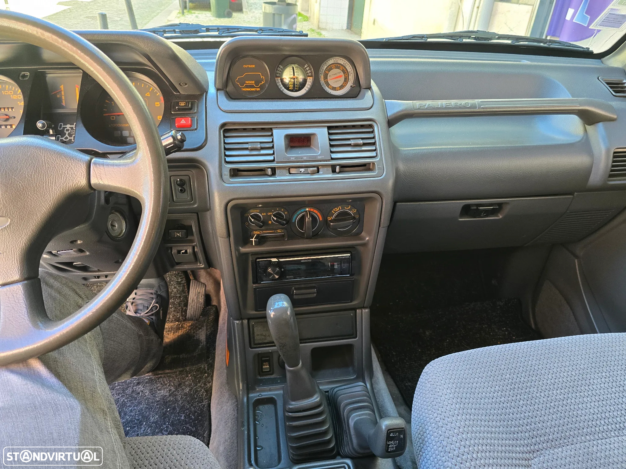 Mitsubishi Pajero 2.5 TDi GLS - 11