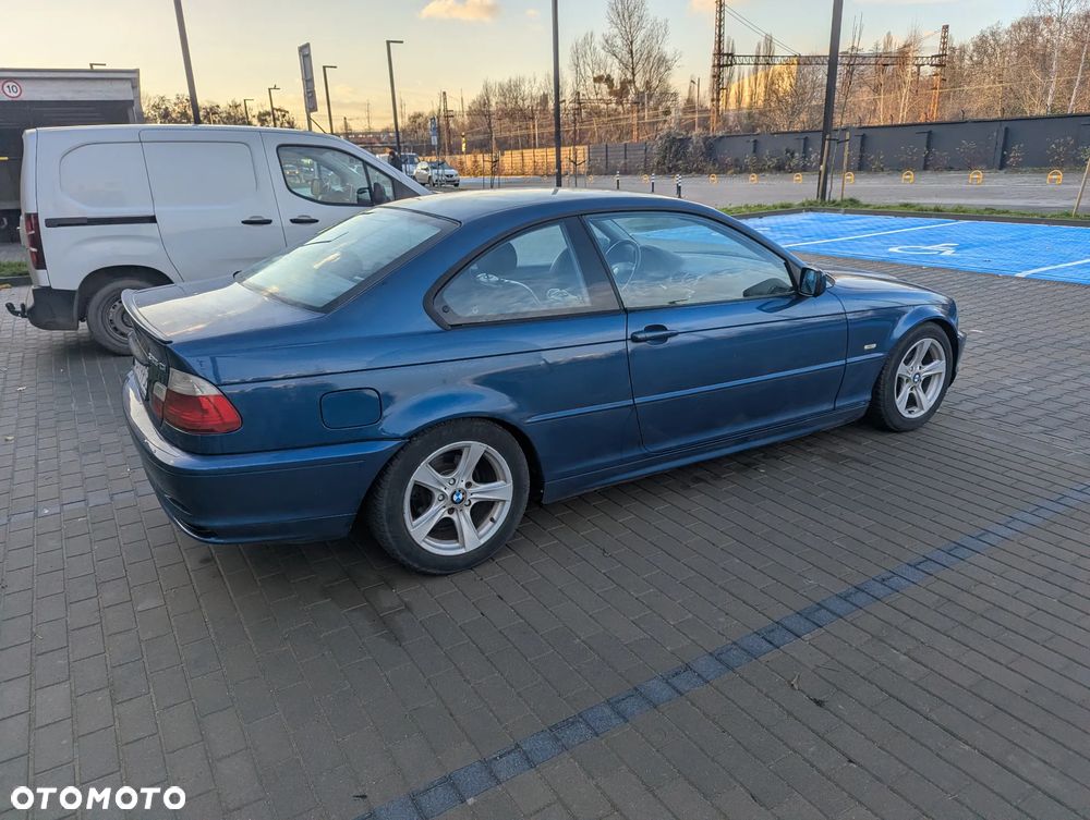 BMW Seria 3 323Ci - 4