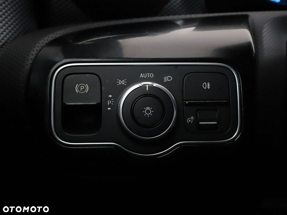 Mercedes-Benz Klasa A 250 e 8G-DCT Advanced Progressive - 37