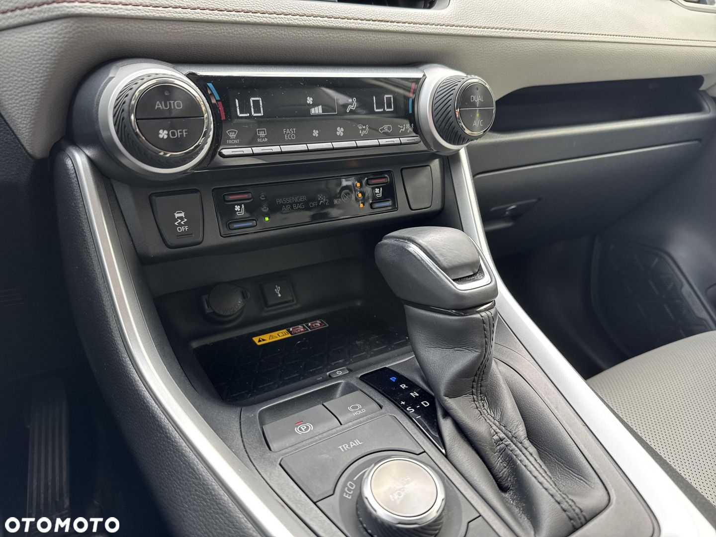 Toyota RAV4 2.5 Hybrid Executive 4x4 - 19