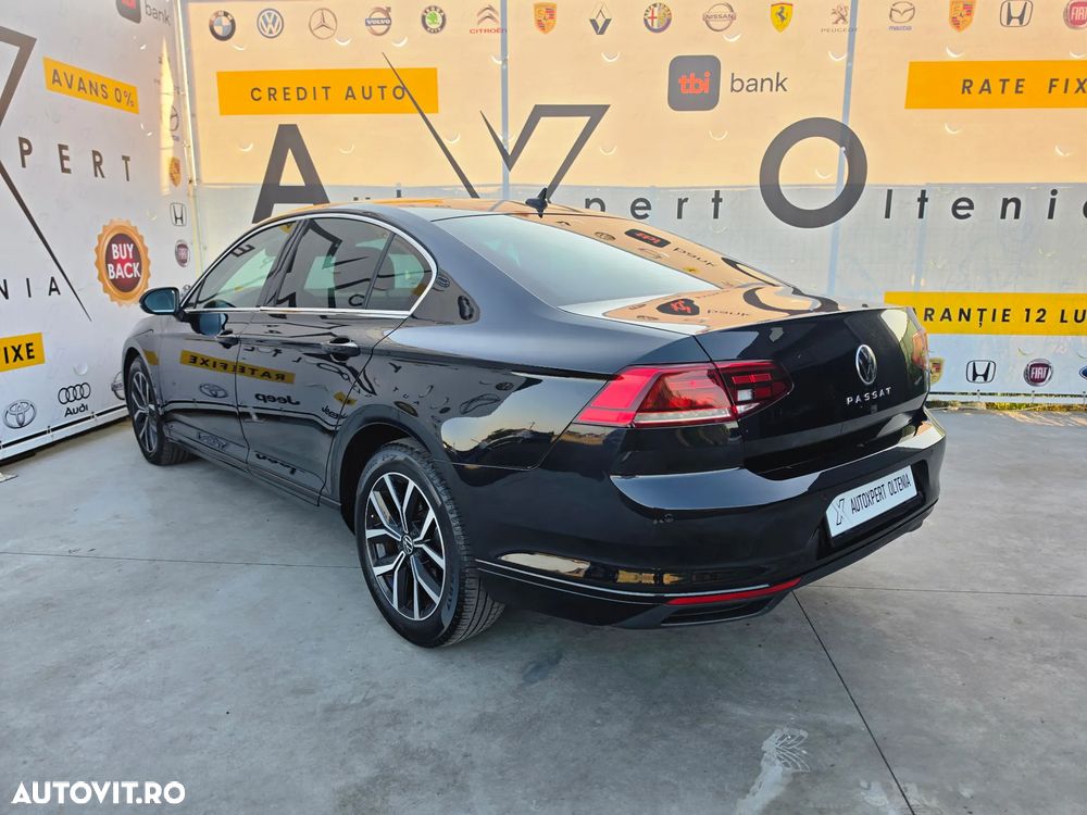 Volkswagen Passat - 4