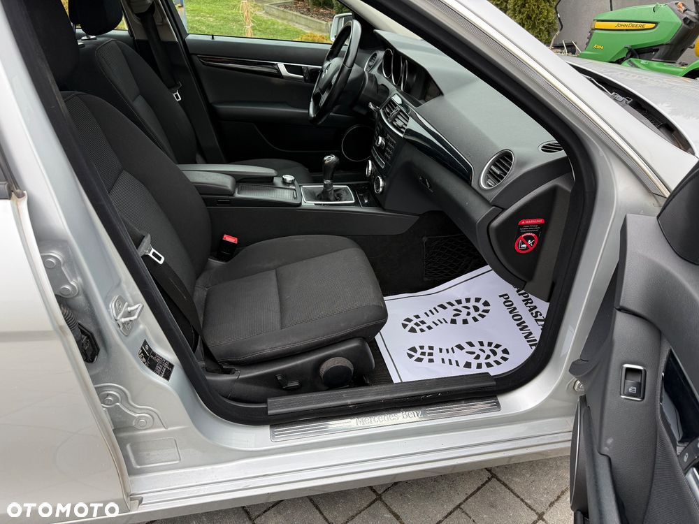 Mercedes-Benz Klasa C 200 CDI DPF (BlueEFFICIENCY) - 15
