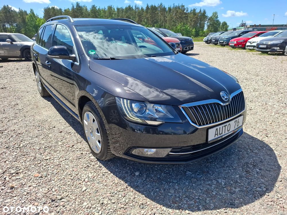 Skoda Superb 2.0 TDI Green tec DSG Ambition - 4