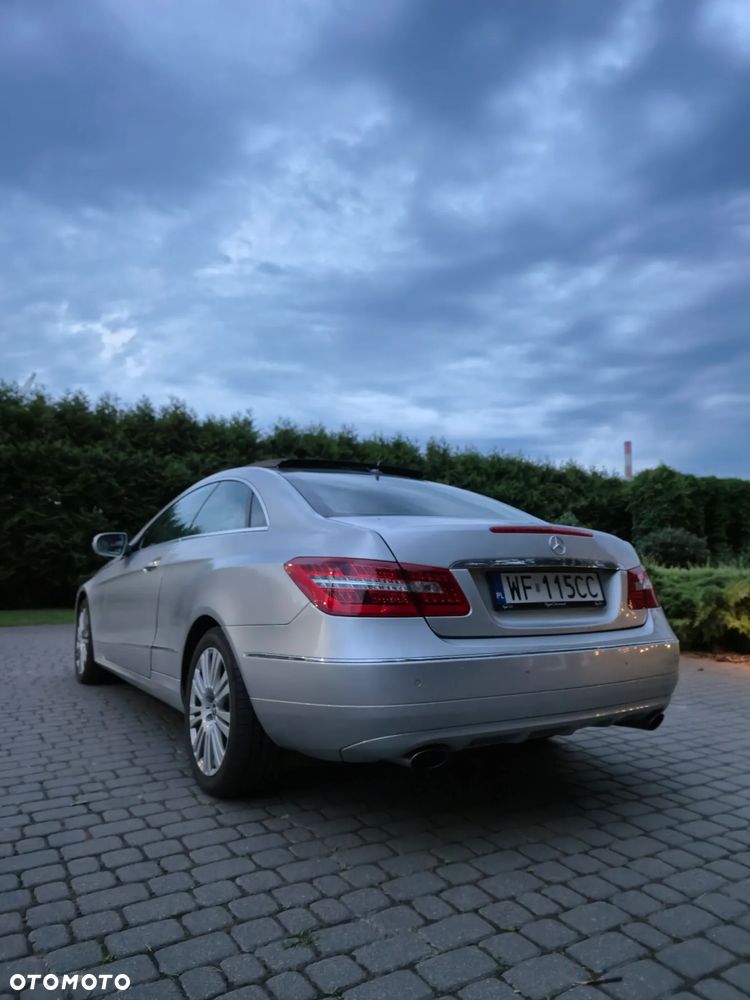Mercedes-Benz Klasa E 350 CGI BlueEffICIENCY - 28
