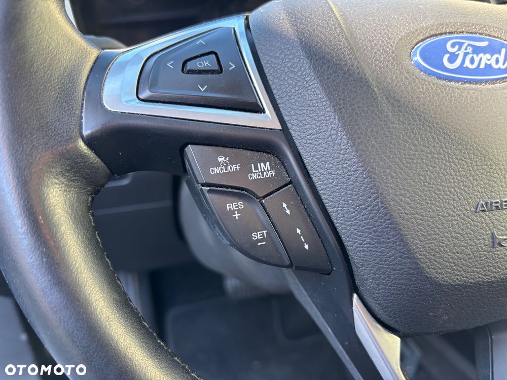 Ford Mondeo 2.0 Hybrid Titanium - 13