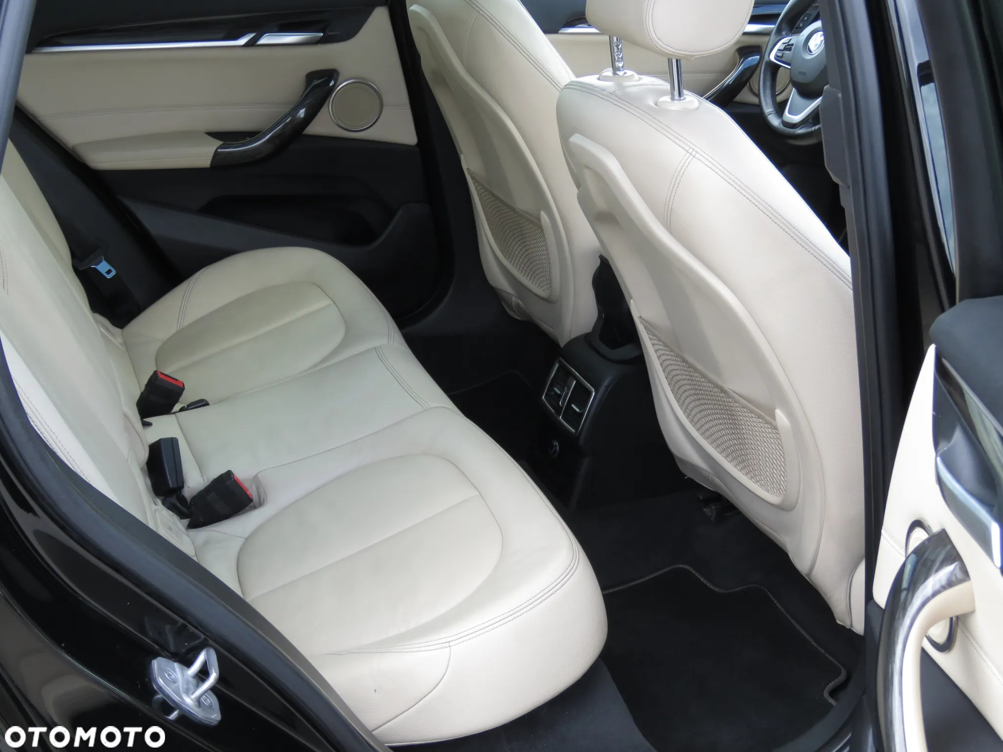 BMW X1 - 8