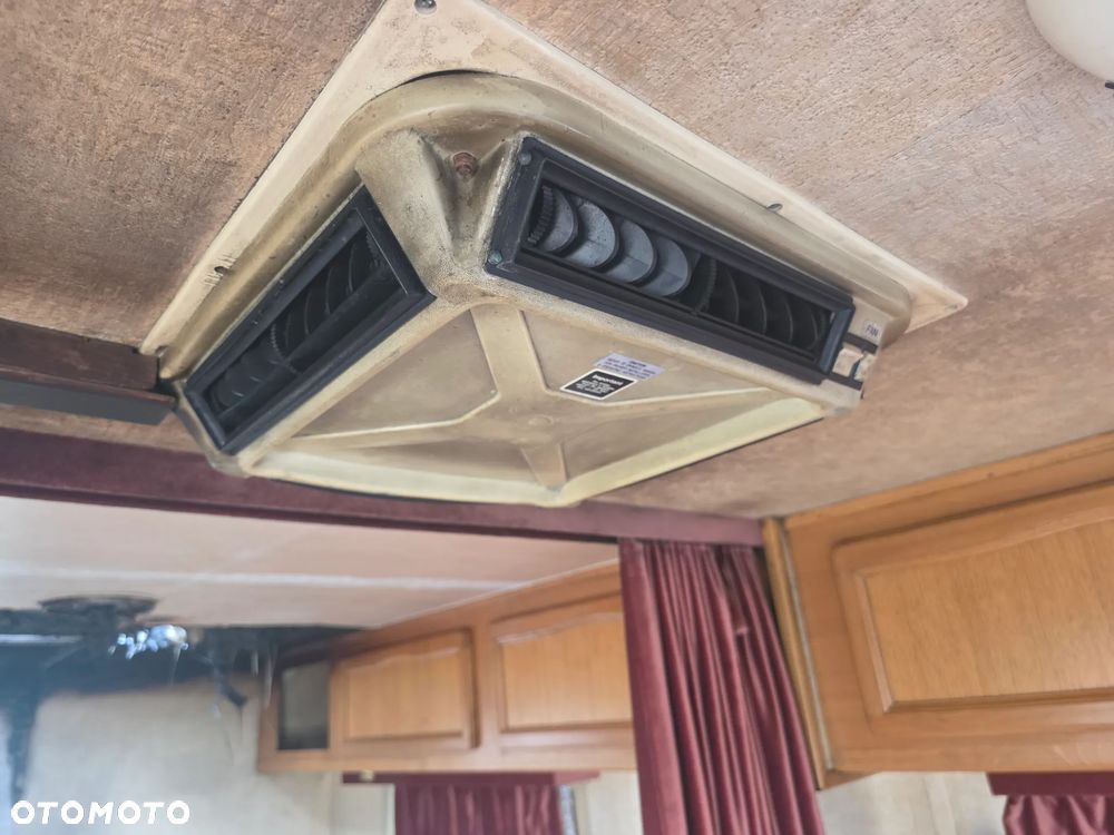 Ford Transit - 12
