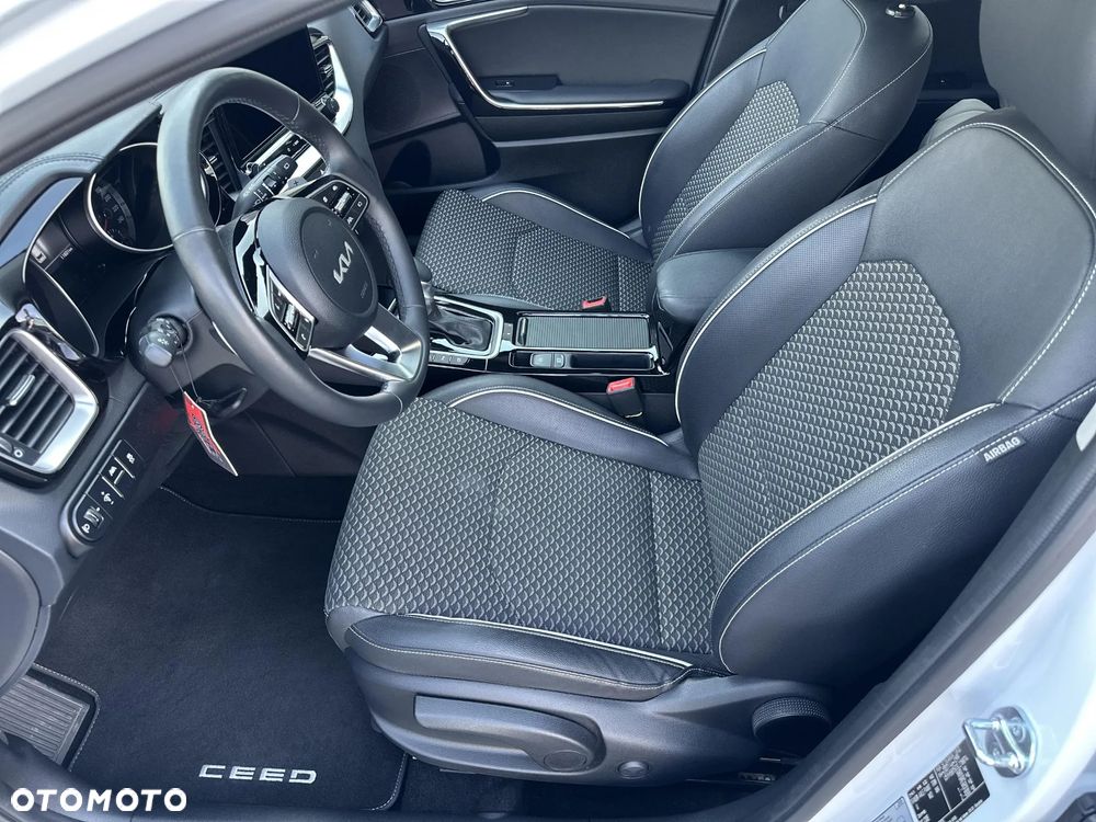 Kia Ceed 1.5 T-GDI Tribute DCT - 12