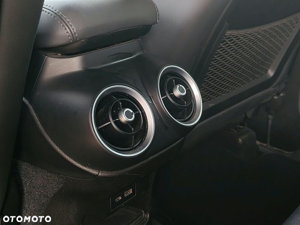 Alfa Romeo Stelvio 2.0 Turbo Veloce TI Q4 - 33
