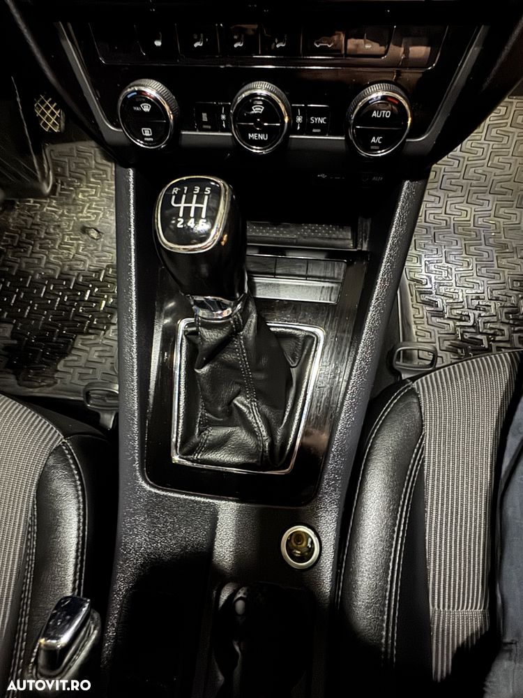 Skoda Octavia 2.0 TDI Style - 20