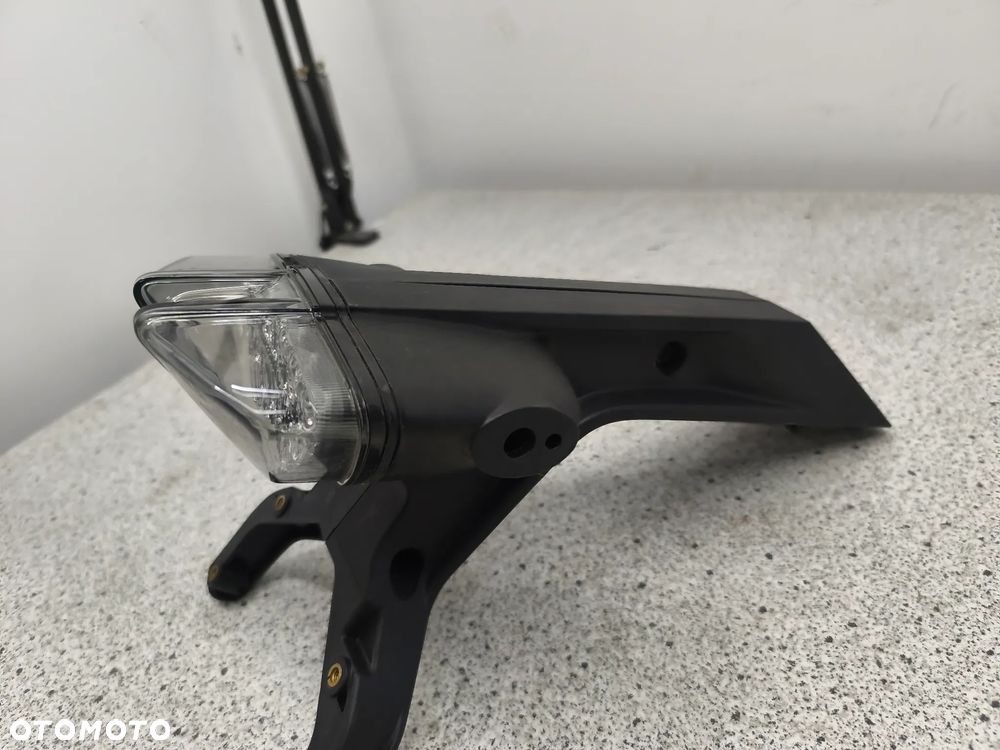 Lampa tył, tylna, mocowanie tablicy rejstracyjnej, ogon KTM 790 Duke - 9