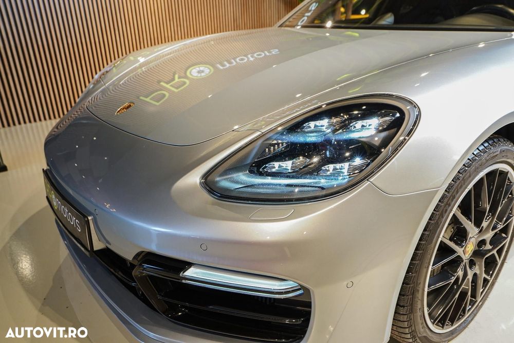 Porsche Panamera - 39