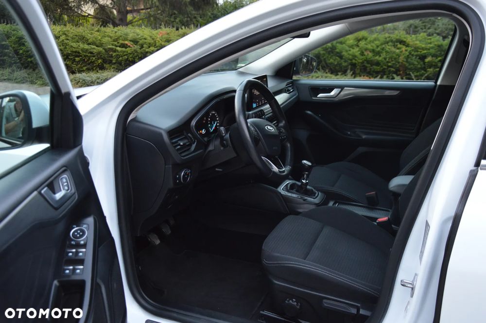 Ford Focus 1.5 EcoBoost STart-Stopp-System TITANIUM - 7